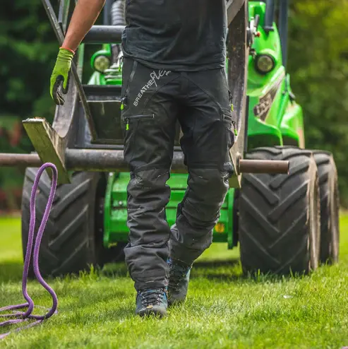 at4060-breatheflex-pro-chainsaw-trousers-design-a-class-1-black-190227.webp