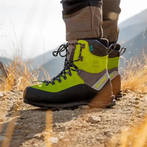at33000-scafell-lite-class-2-chainsaw-protection-boot-lime-346644.webp