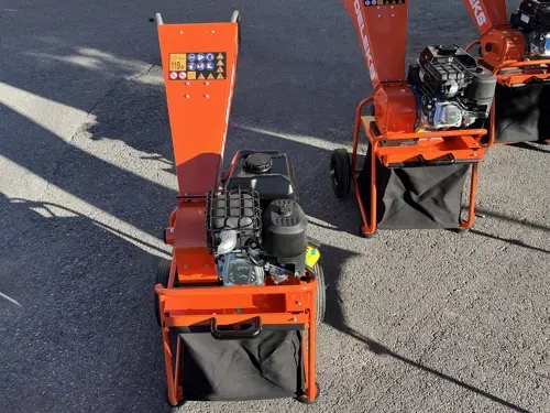 trituradora-de-ramas-dk-300-lc-con-motor-independiente-65cv (2).webp