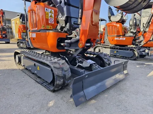 mini-excavadora-1-ton-s100_3.webp